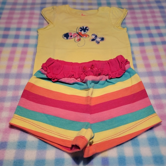 CIRCO 🦋 NWOT 2pc Ruffled Yellow Butterfly Onesie 'n Multi Striped Shorts Set NB - Picture 4 of 12